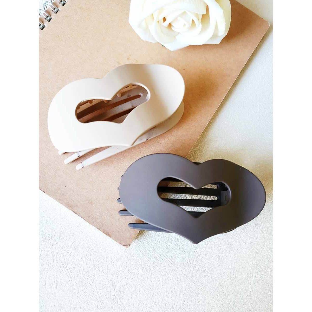 LOVE YOU MORE HAIR CLIPS in beige and dark brown, perfect for effortless half-up hairstyles.