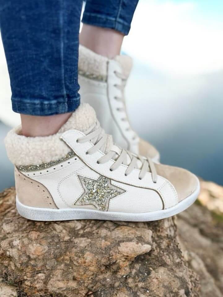 Very G Star Bright Sneakers in cream with glitter star and sherpa accents, perfect for casual luxury.