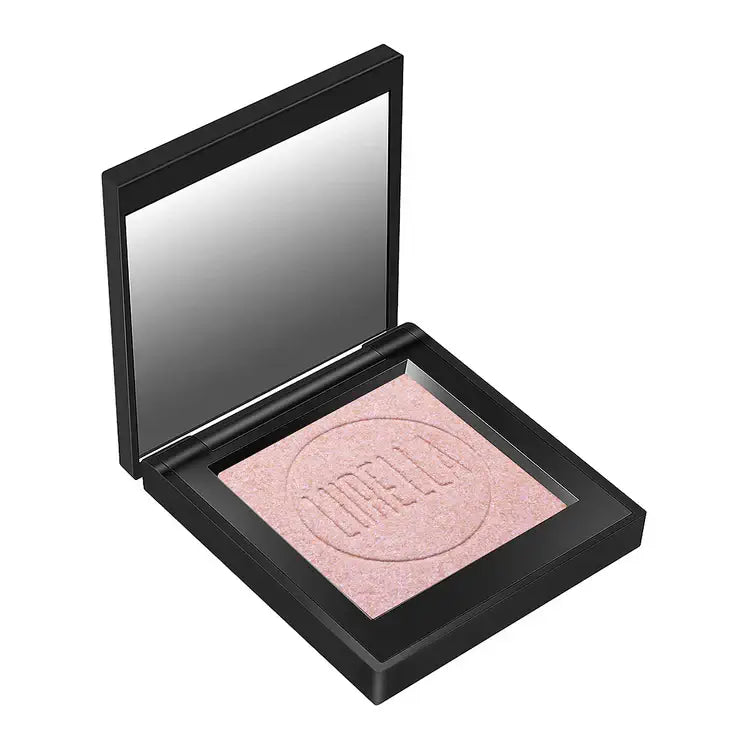 Lurella highlighter in Hint of Lavender, creamy and ultra-pigmented for a stunning glow.