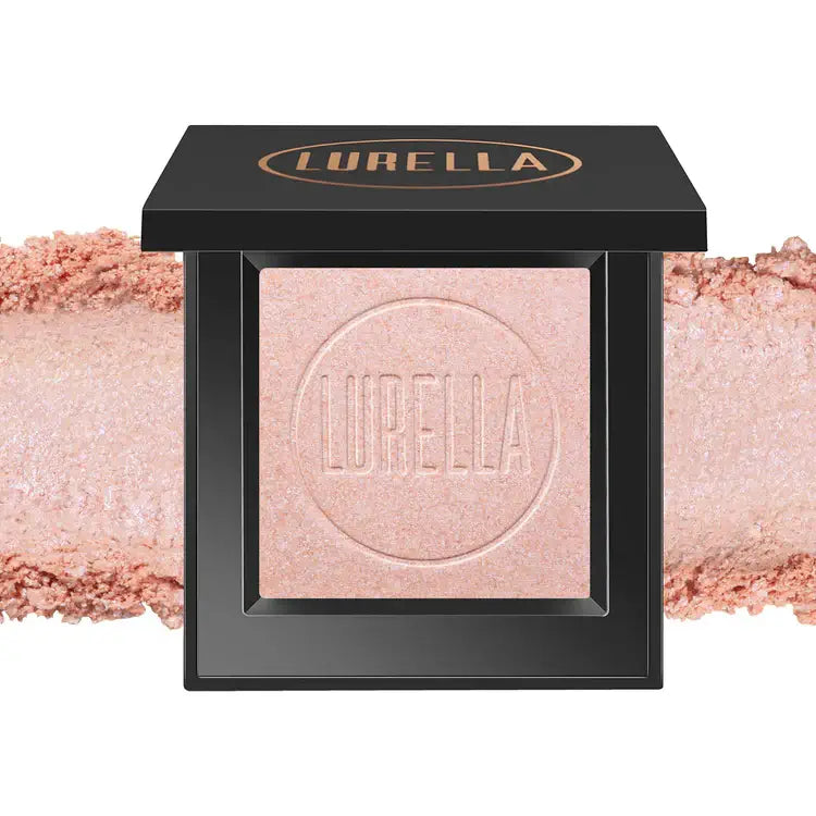 Lurella Highlighter in Hint of Lavender, creamy ultra-pigmented formula for a radiant glow.