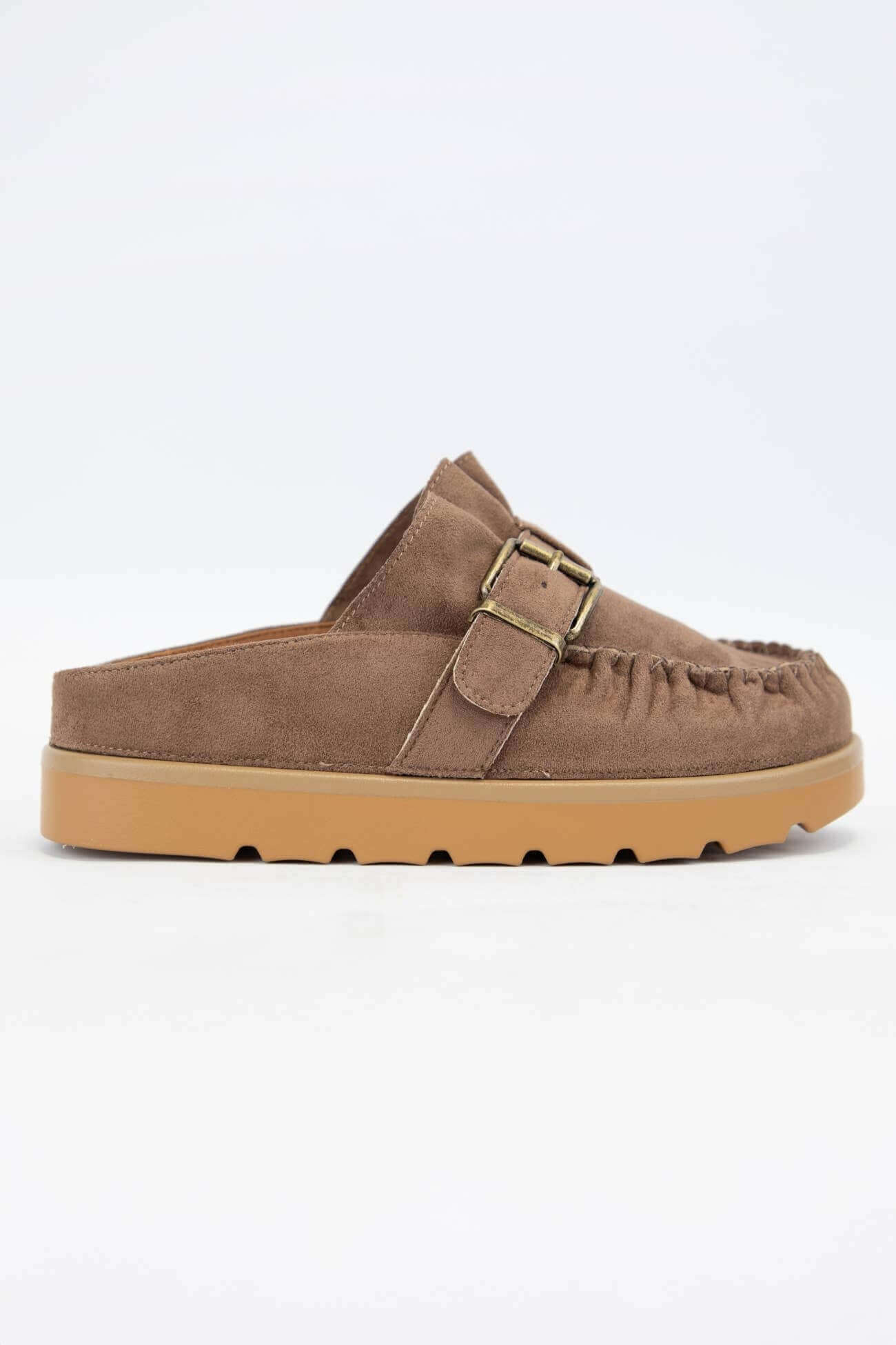 LAIDBACK LUXE SLIDES (mocha) side view showcasing chic moccasin design with a comfortable sole.