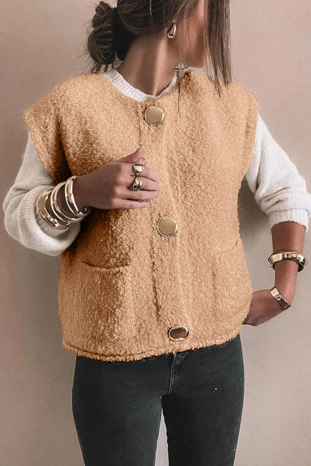 CLASSIC COMFORT SHERPA VEST in light French beige with big buttons and pockets, perfect for cozy layering.