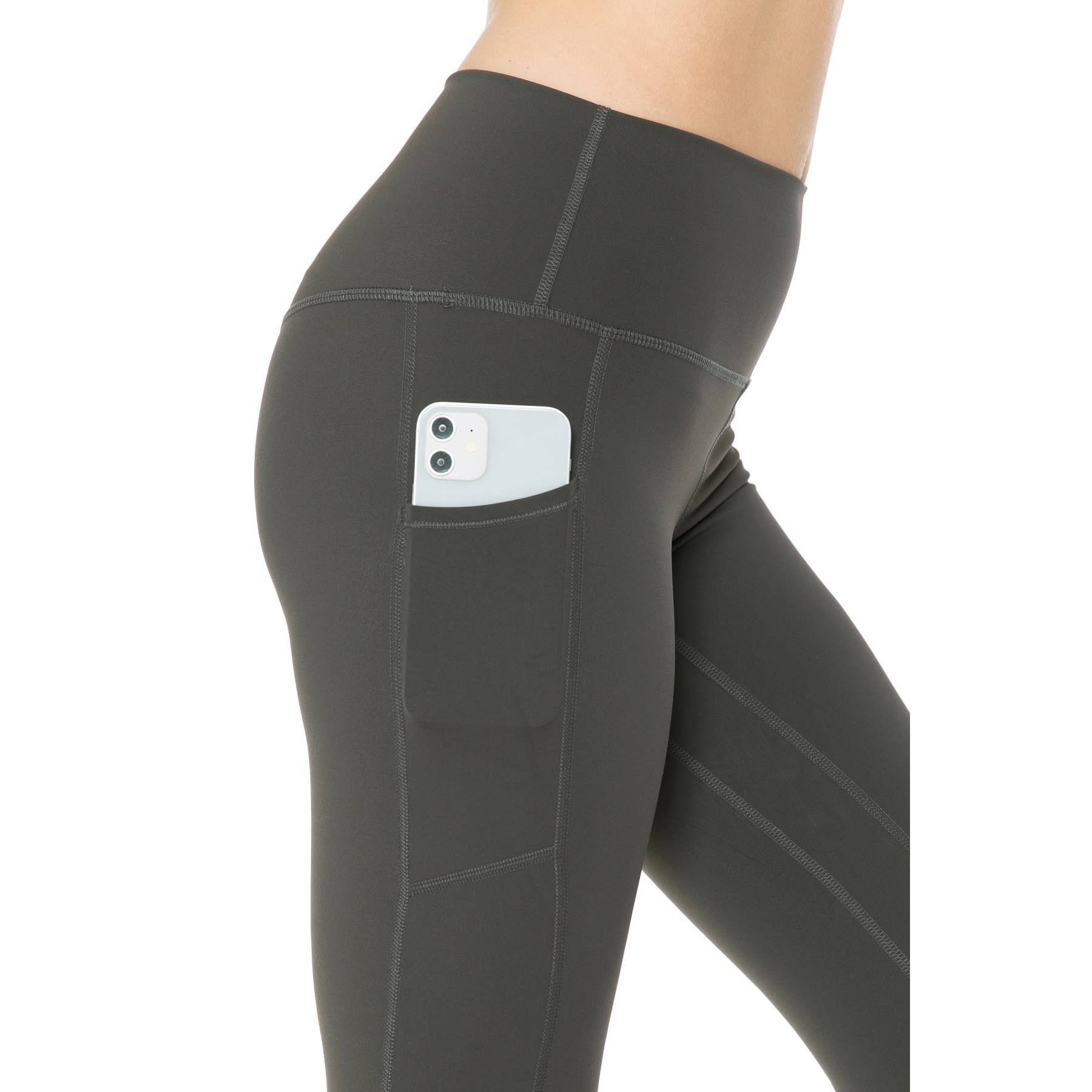 Black leggings with pocket, perfect for gym and yoga, showcasing high-performance fabric for comfort and breathability.