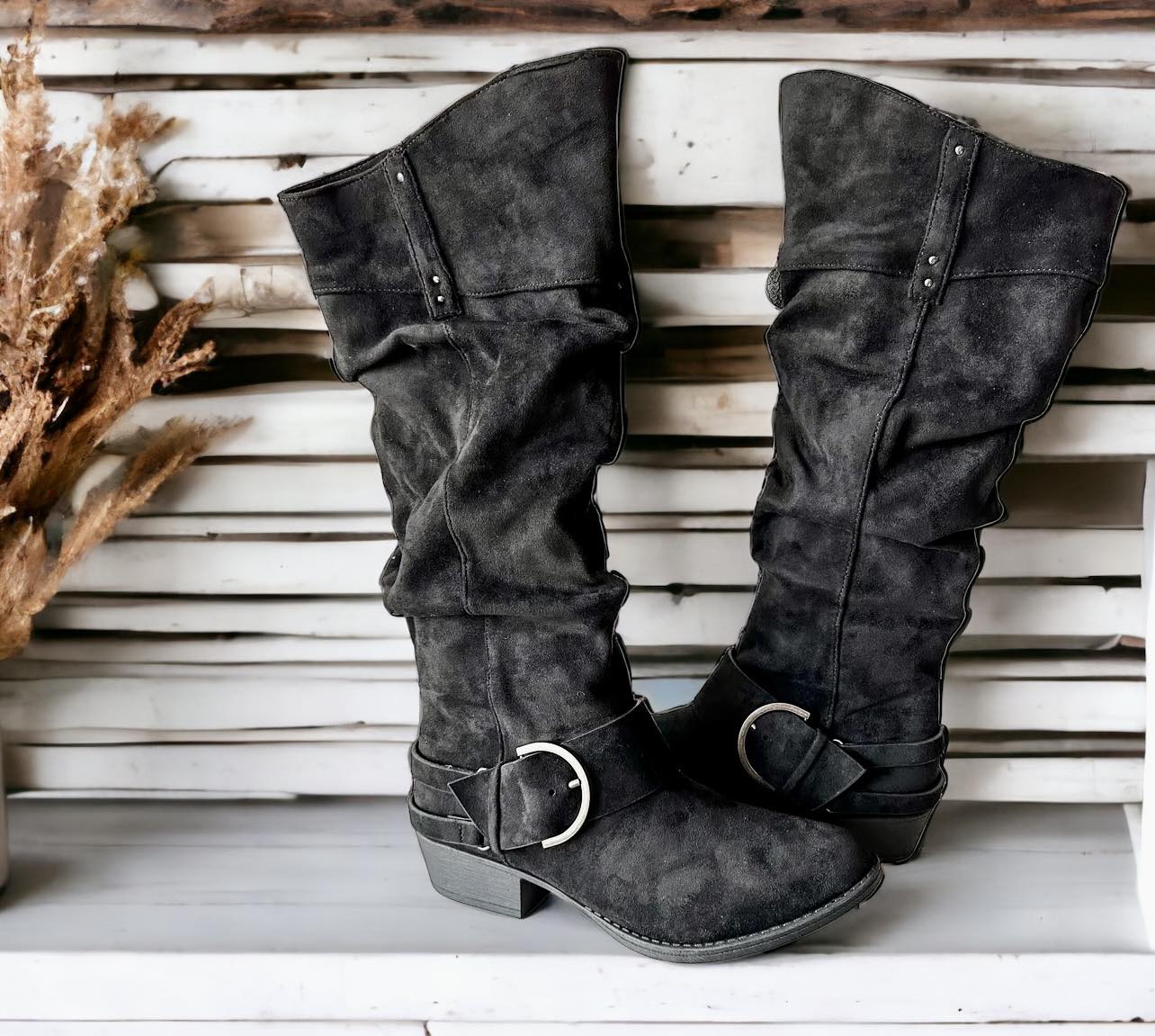 BLITZ BOOTS in Black By Very G by Very G $44.00 Strut in style with Very G's Women's Blitz Boot in stunning black! Enjoy comfy cushioning while you turn heads with every move. Don this sleek suede-esque stunner with the glossy silver buckle for an eye-cat