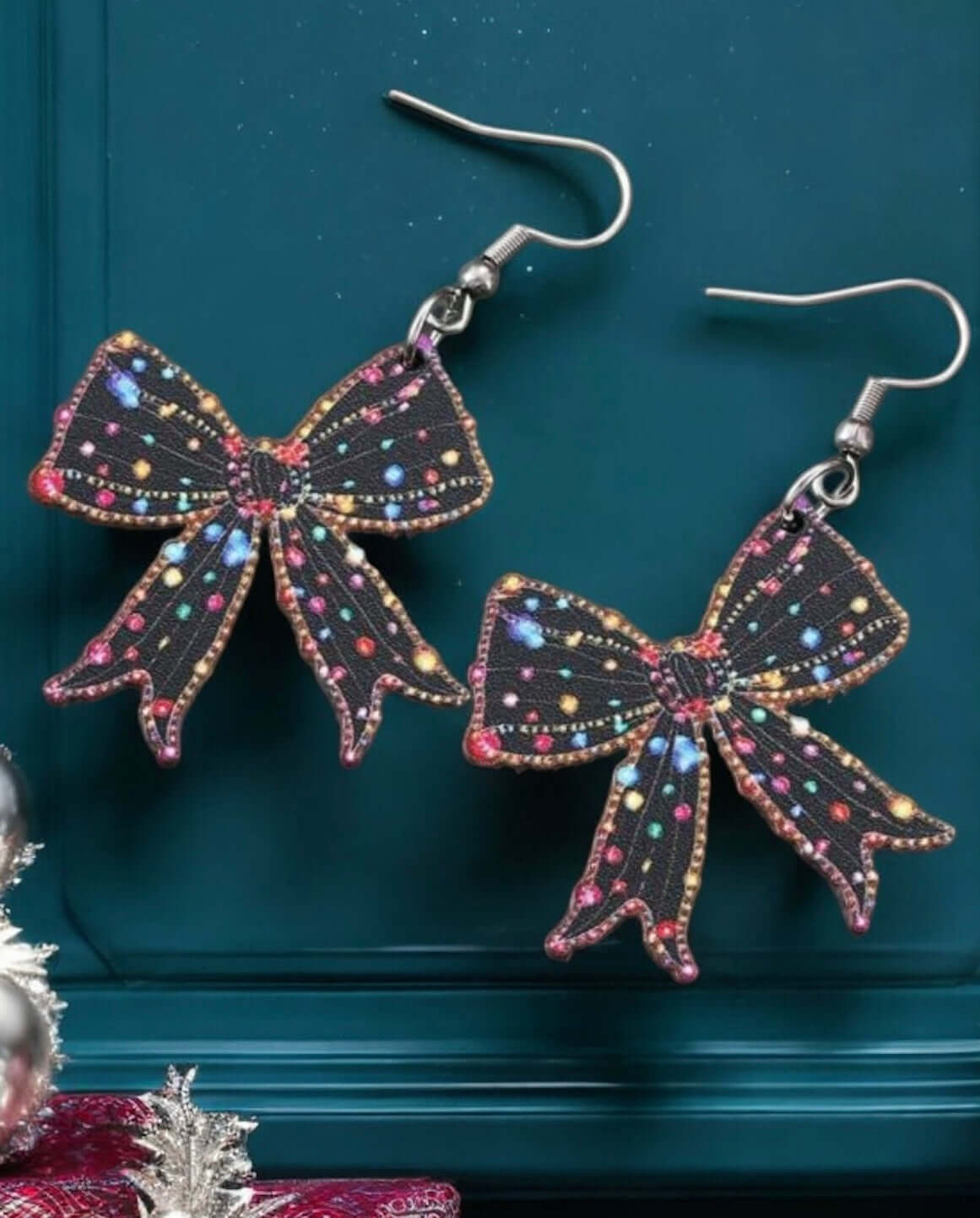 Vintage Christmas Twinkle Bow Earrings with colorful light design, perfect for festive holiday outfits. Size: 2.2 x 1.42 inches.