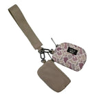 LULU MAC DOUBLE WRISTLET - CAMO featuring a stylish double pouch and strap for convenient organization.