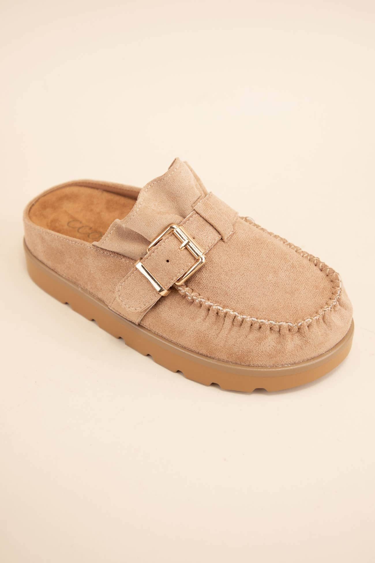 LAIDBACK LUXE SLIDES (Latte) slip-on moccasin with ruffle design and buckle detail, embracing chic comfort.
