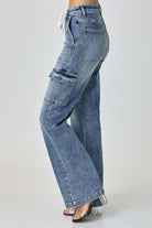 RISEN CARGO CALLIE JEANS - Mid-rise cargo style wide straight jeans in premium denim for a timeless, stylish look.