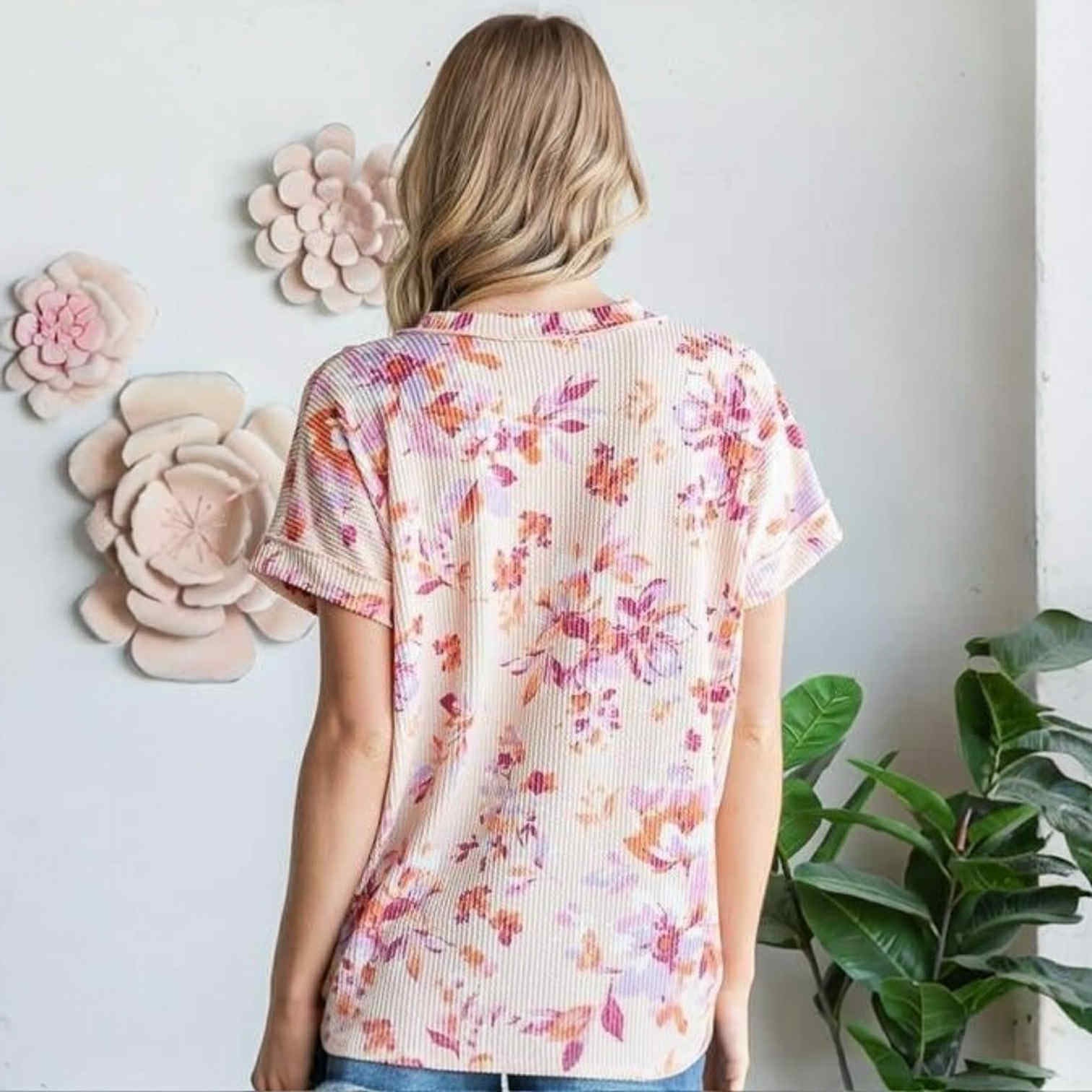 トップス Short Sleeve Hoody - Floral Printed Wildflowers Hoodie, Boho Cottagecore Floral Hoodie